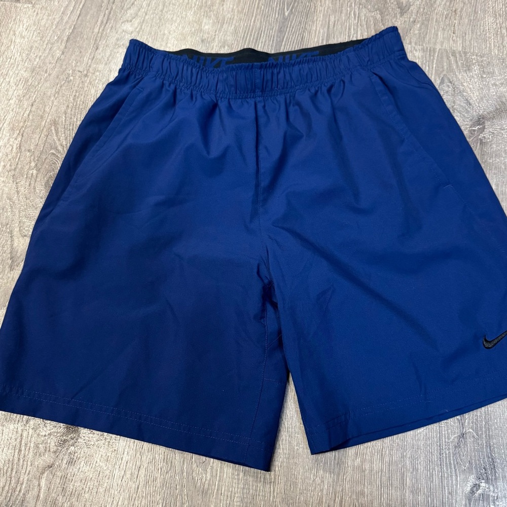 Nike Dri-FIT training shorts Men’s blue Athletic Workout Large